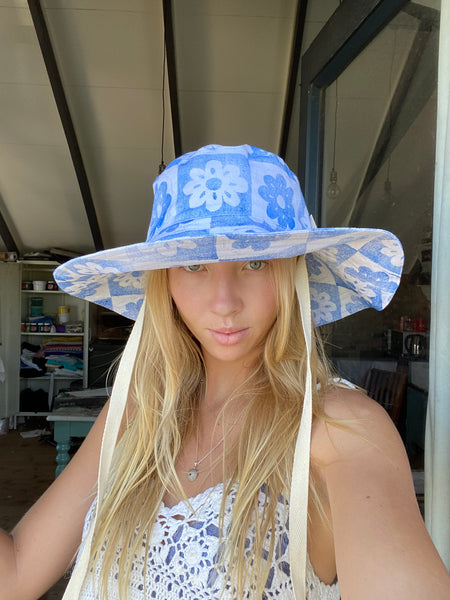 Santorini Sun Hat