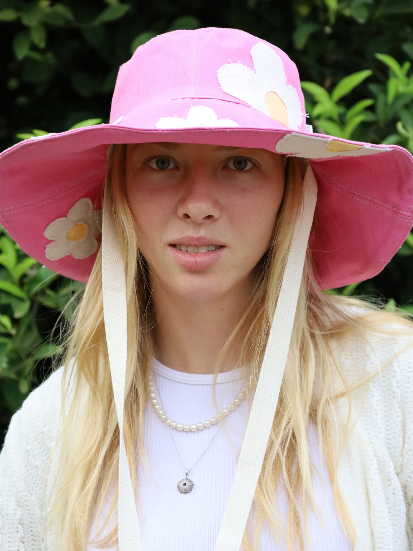 Raspberry Pop Sun hat