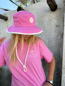 Pink shirt and hat